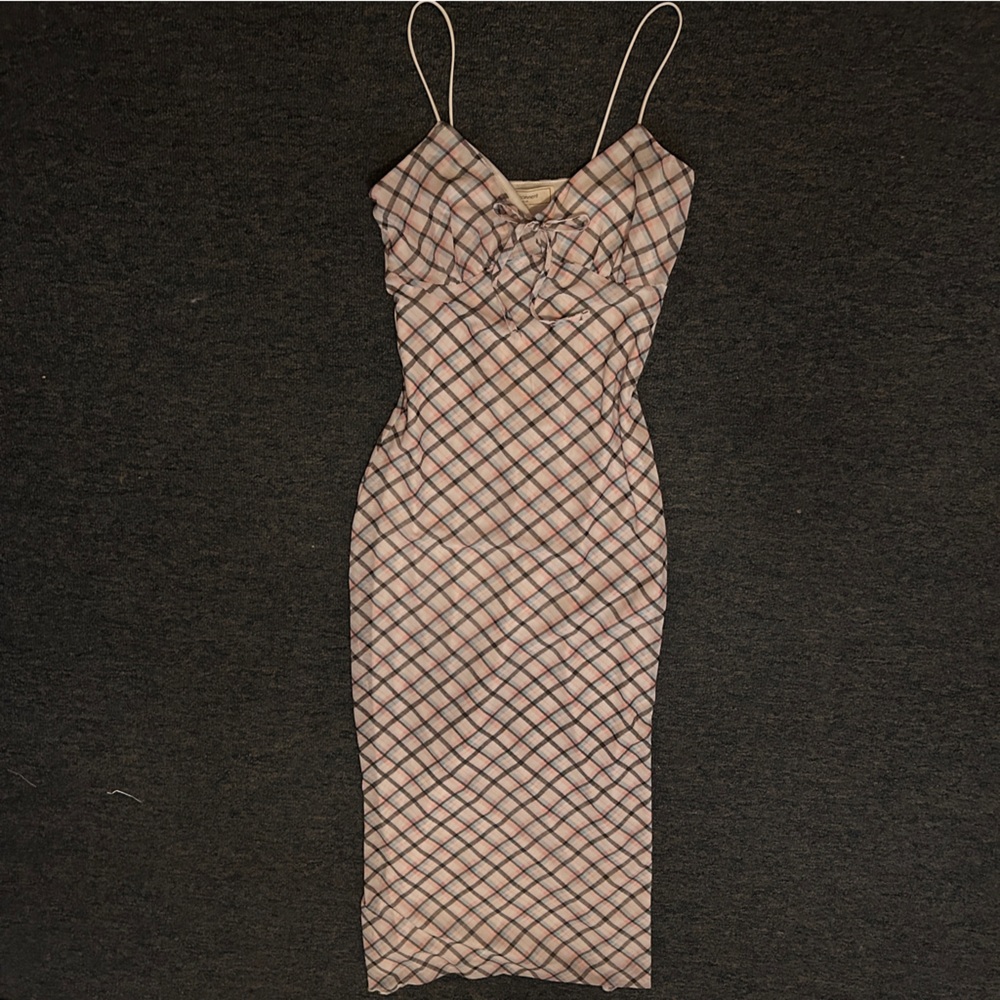 Chic Pink Checkered Maxi Dress